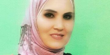 كأنك لست لي .   شعر/ ناديا إبراهيم