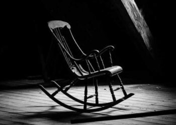 خدوش على جلد موائي بقلم إلهام عرابي مصر