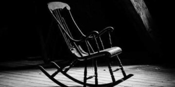 خدوش على جلد موائي بقلم إلهام عرابي مصر