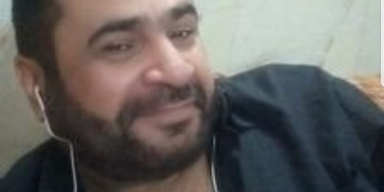 الشاعر علي العكيدي / عدْ من هناكَ