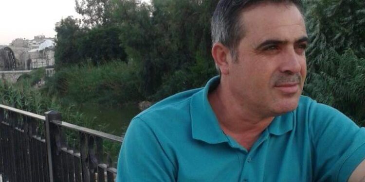 الشاعر محسن المنصور / غَنّ شعري