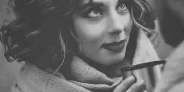 أيا من بعينيهِ للقلبِ صادا