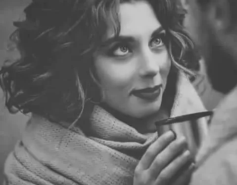 أيا من بعينيهِ للقلبِ صادا