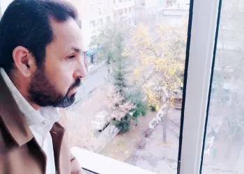 هي الدنيا تغرر بالوعود