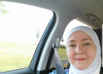 الشاعرة غزوة الكيلاني / صباحٌ بذكرِ الإلهِ