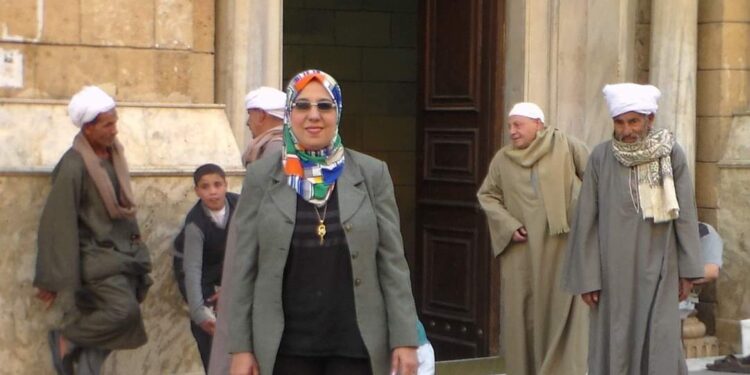 الشاعرة مرفت جابر / عيش براحتك