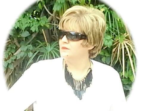 الأديبة نجاة الزباير / شيء عن الحب