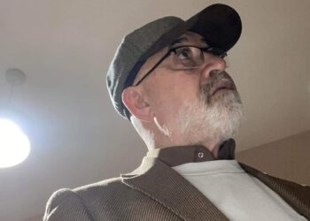 الشاعر د. جهاد صباهي / المشيب