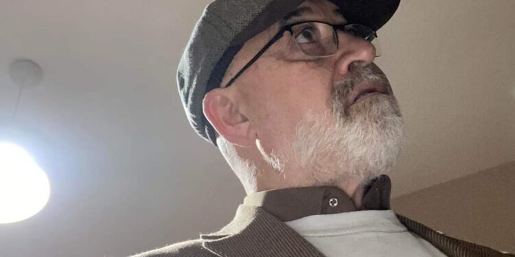 الشاعر د. جهاد صباهي / المشيب