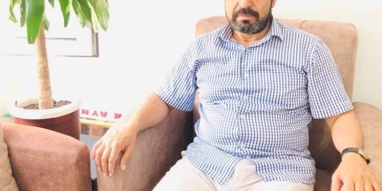 الشاعر عبد الناصر عليوي / غيَّرني حبُّك