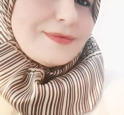 الشاعرة صفية الدغيم / كفكرةِ حُلمٍ