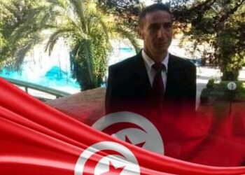 القصيدة :هزل الاسد