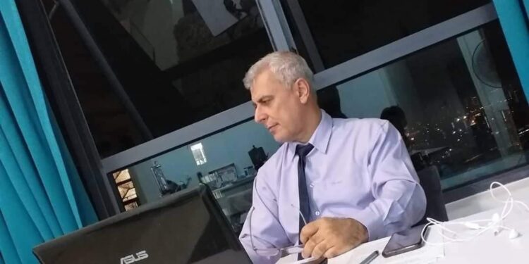 الشاعر عماد أبو السعود / عند المساء