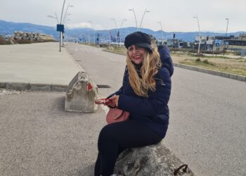 الشاعرة مايا خوري / الليل أنغام الحنين