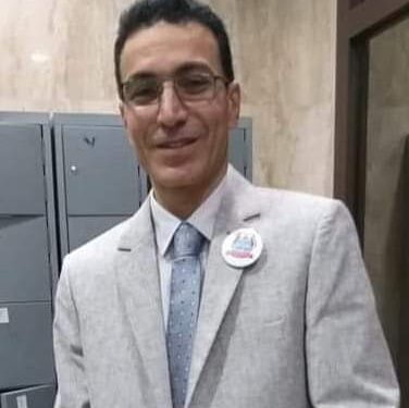 نَـحـرٌ عـلَـى مِـقـصَـلَـةِ الـشِّـعـر/ بقلم الشاعر والناقد الفذ سيد فاروق