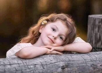 أيا بدراً يناديني بليلٍ بقلم الشاعرة لورا أحمد