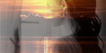 عيناكِ بَوصَلَتي ودَرْبُ نجاتي