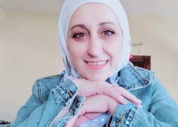 الشاعرة أميرة نويلاتي / ضجيج الصمت