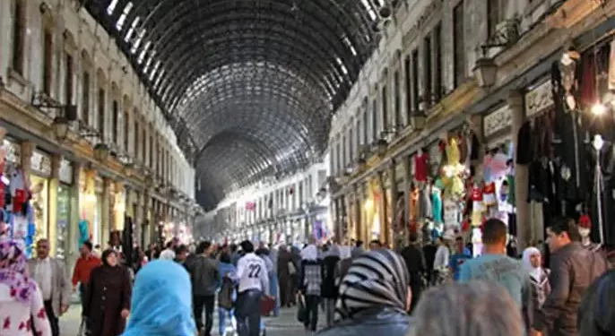 أنا في هَواكِ مُتيَّمٌ ياشامُ