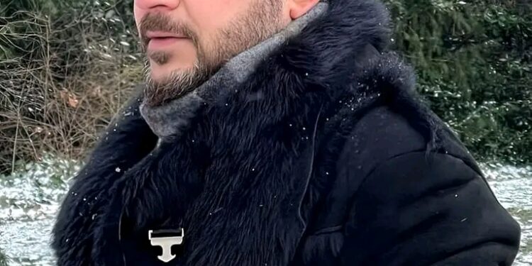 الفنان #وائـل_شـرف بإطلالة مميزة 💞