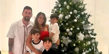 #ميسي يحتفل مع عائلته بـالكريسماس🎄
