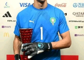 الحارس المغربي ياسين بونو أثار غضب الصحفيين