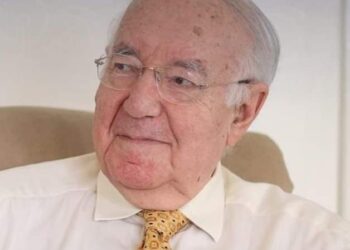 ابن حزم الأندلسي / الأديب د. محمد قجّة