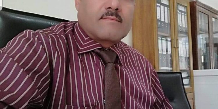 يا نحلةَ الشهد ماذا يفعلُ العسل / الشاعر عادل نجيب درهم الرعاشي