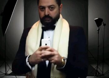 صرح الفنان أنس فخري ..