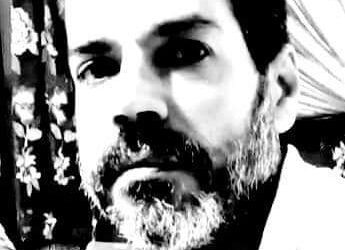 يدري ويعلمُ / الشاعر أحمد أورفلي