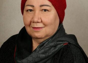 أنا الأنثى الشاعرة مديحة باراوي