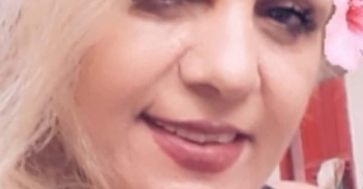 الشاعرة مايا خوري / أعتذر لقلبي