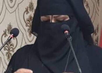 وتظنُّ / الشاعرة سمية المشتت