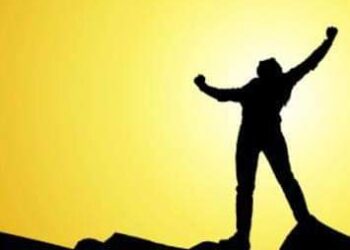 عودةٌ مؤقتة / الشاعر غسان الحجاج