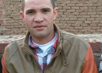 وعجيبةٌ / الشاعر صلاح العشماوي