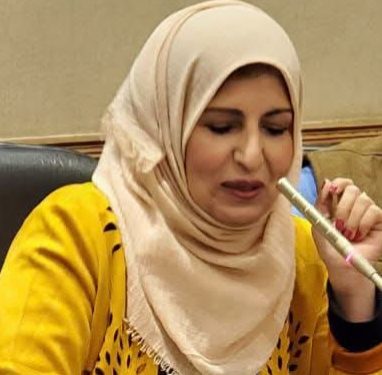 أتى هدهدٌ / الشاعرة ناهده شبيب