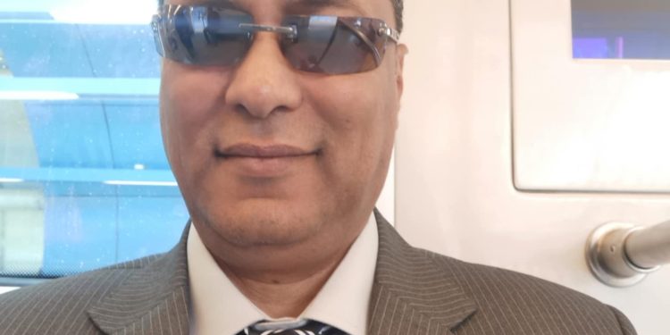 السيرة الذاتية و الأدبية للأديب ناصر رمضان عبد الحميد