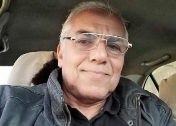 وجهٌ برغم جراحه يبتسمُ / الشاعر ساري مشارقة