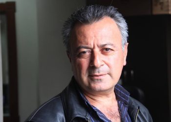 الكاس الفارغة *علي الراعي