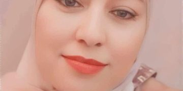 سرى طيفُ الحبيب/ الشاعرة مي عبد العزيز