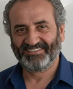 مِن عبِقِ المَاضي : دراسة لقصَّة  “دُولابُ أُمي” للأديب سعدالله بركات *بقلم الشاعر جورج عازار